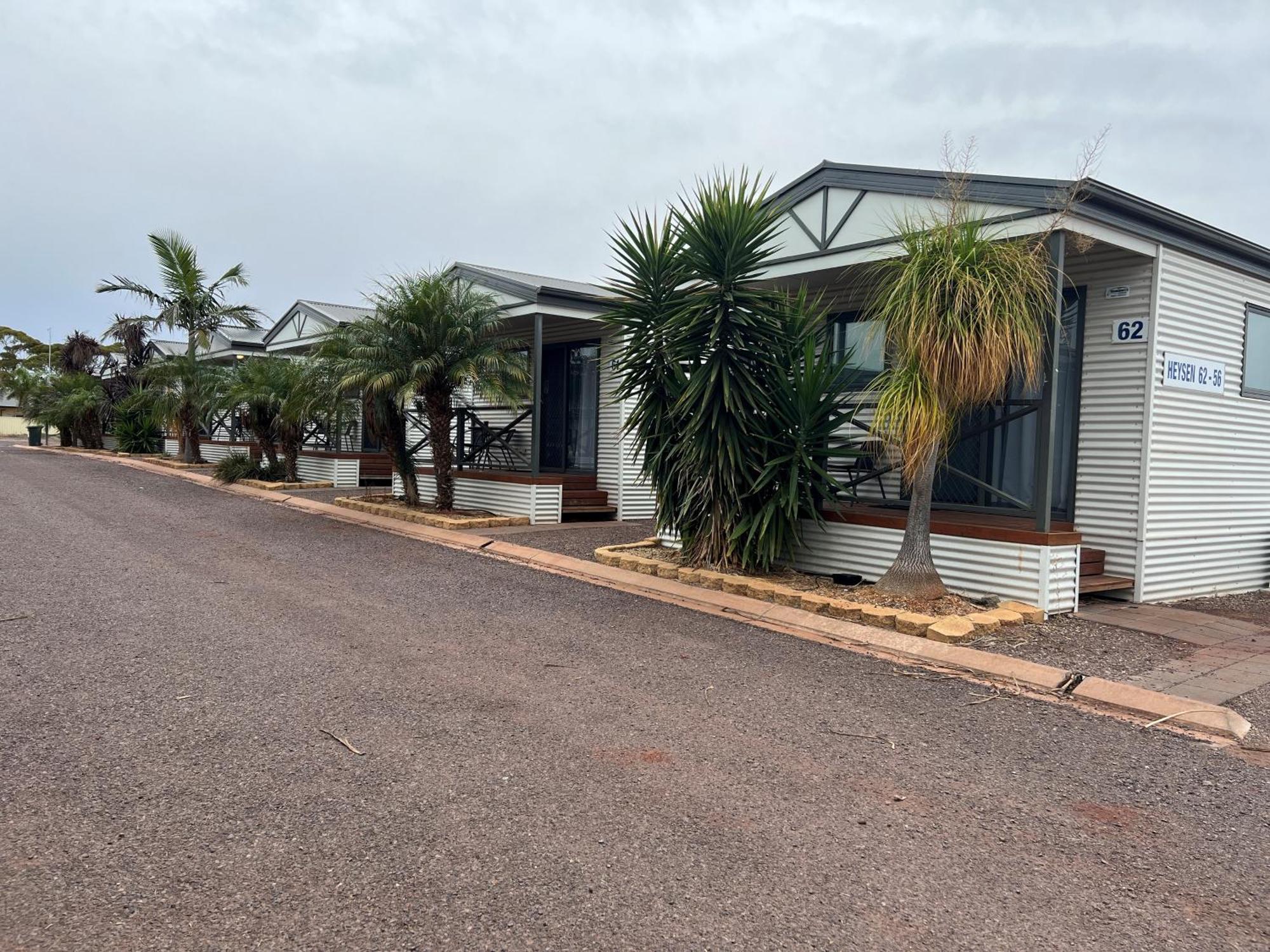 The Sundowner Cabin & Tourist Park وايللا المظهر الخارجي الصورة